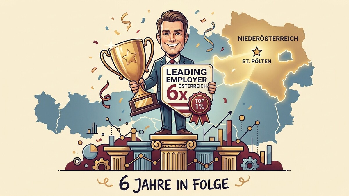 Leading Employer Österreich: Mann mit Pokal und Schild in Niederösterreich bei St. Pölten