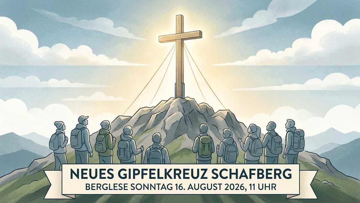Schafberg Gipfelkreuz mit Wanderern vor Bergkulisse und Wolken am 16. August 2026