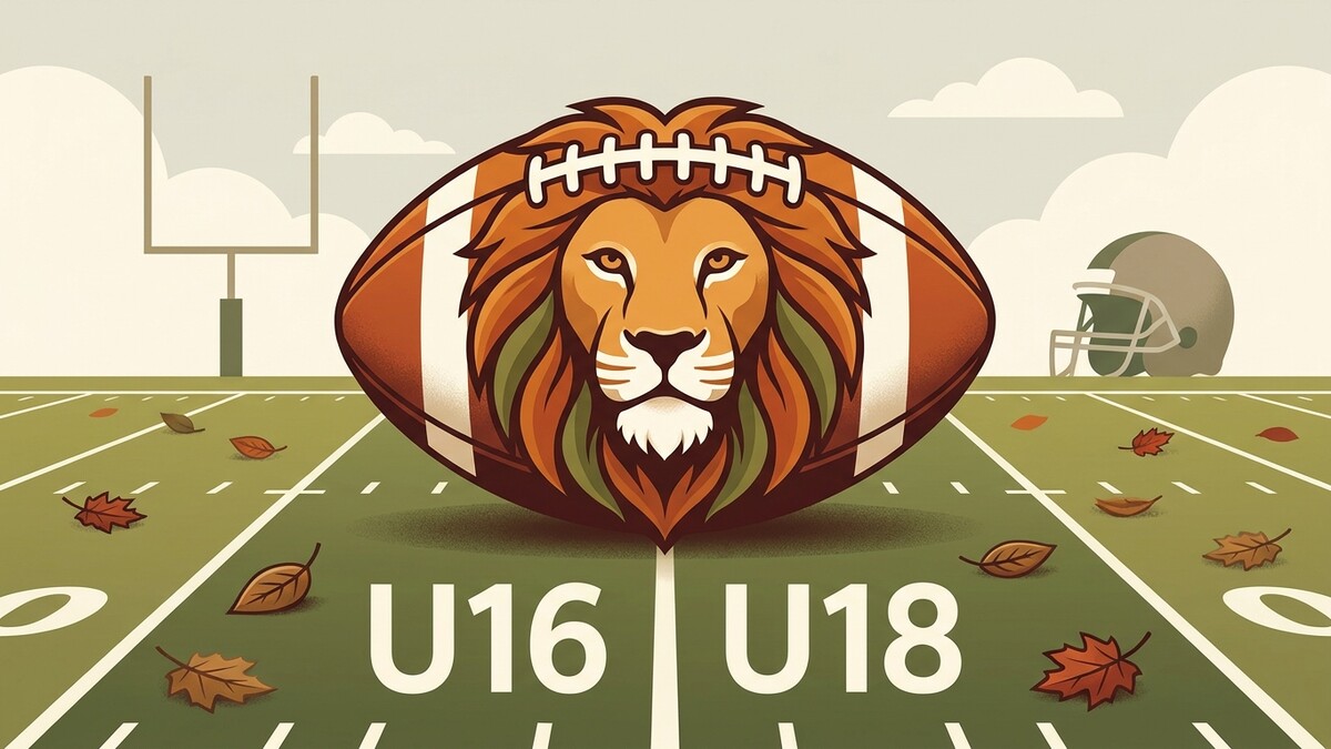 American Football-Ball mit Löwenkopf-Design auf Spielfeld mit U16 und U18 Markierungen
